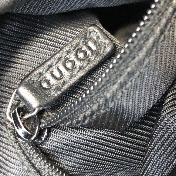 Gucci Jackie Hobo Shoulder Bag - Picture 13 of 16